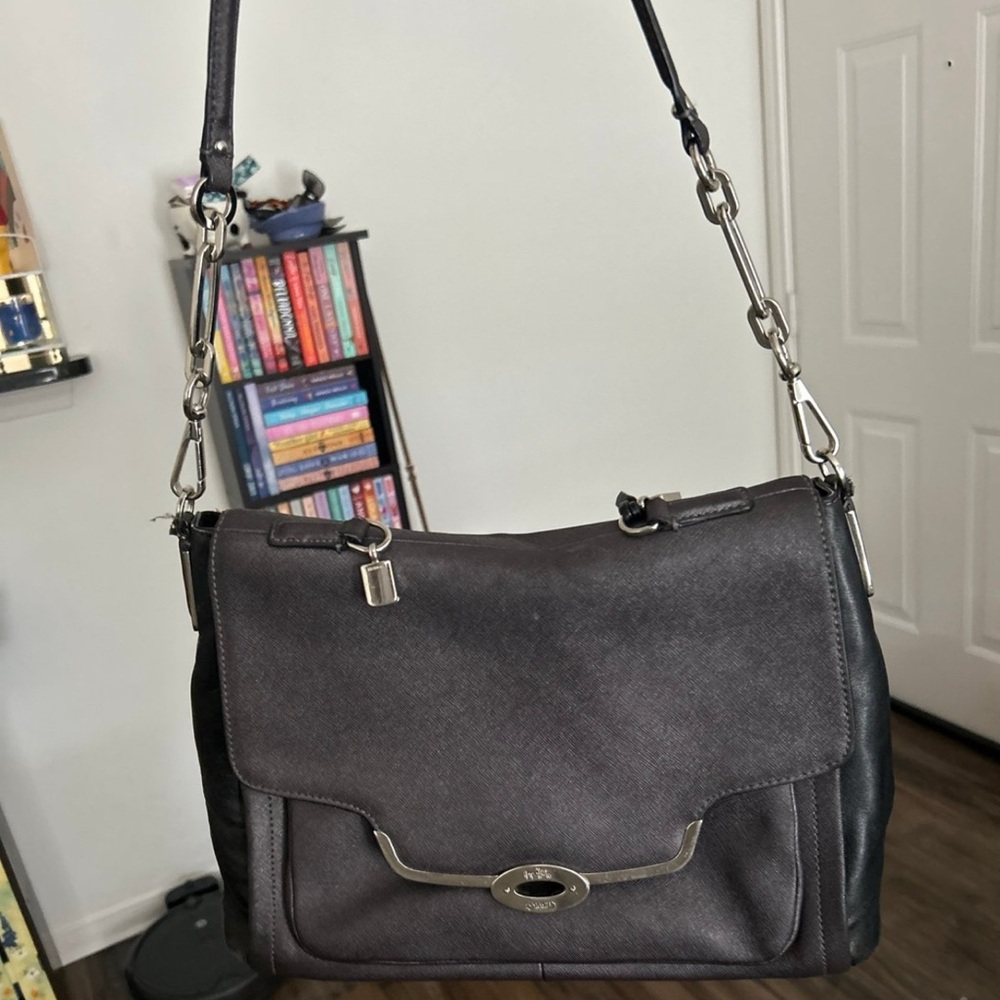 Elegant Brown Shoulder Bag